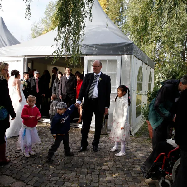 Foto 028: Hochzeit Huong & Peter, 8. Oktober 2011, 10:22 Uhr